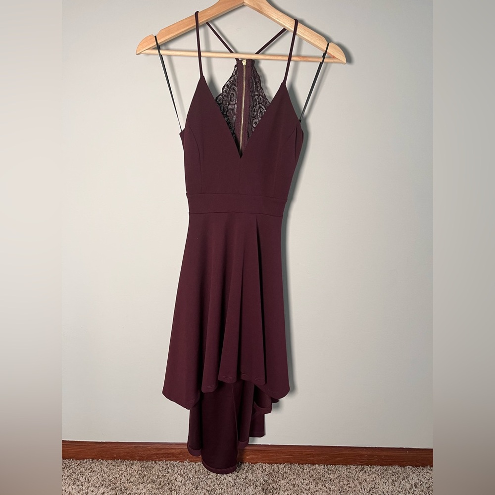 Women's Windsor Burgundy‎ High Low Dress with Lace Detail NWT Size Small